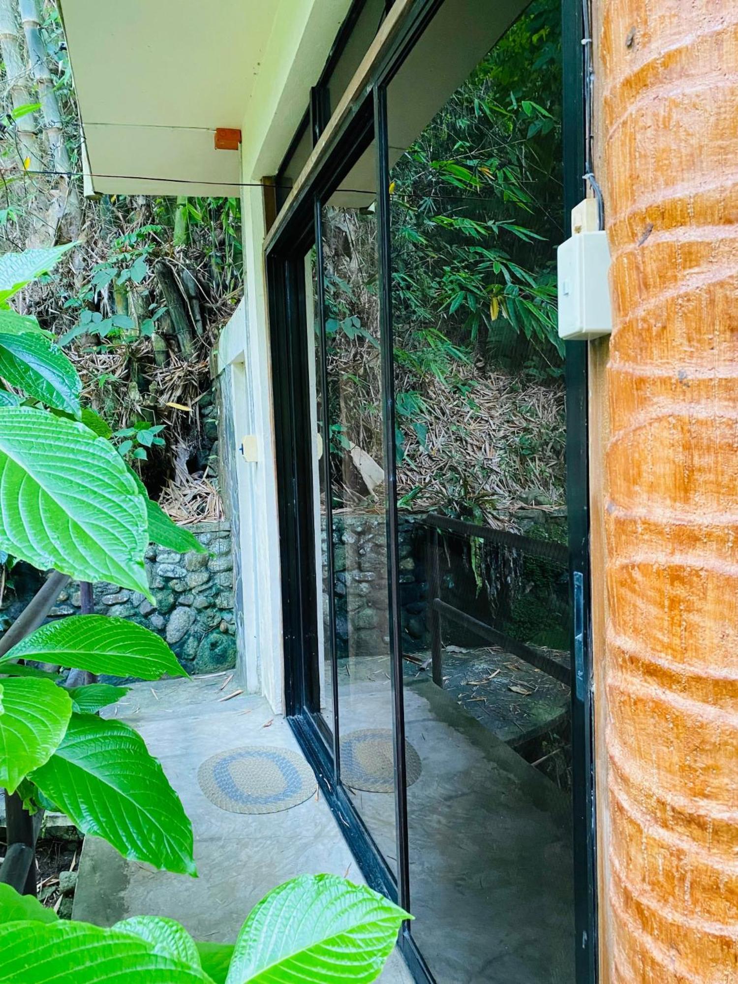 Forest Camp Valencia  Ngoại thất bức ảnh