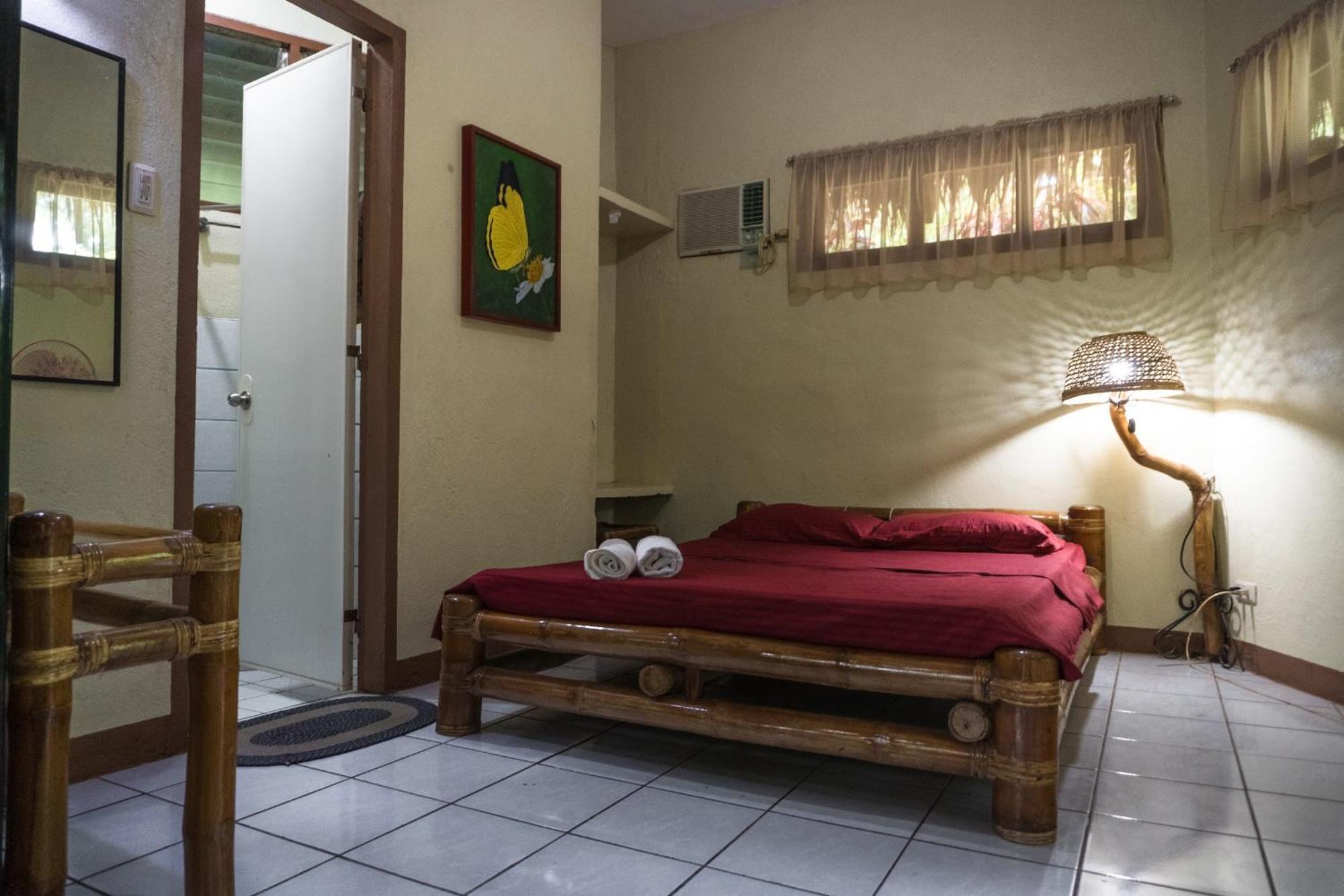 Forest Camp Valencia  Ngoại thất bức ảnh